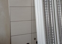 Příprava na umyvadlo v kanceláři