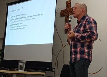 Marek Orko Vácha zaplnil sál 