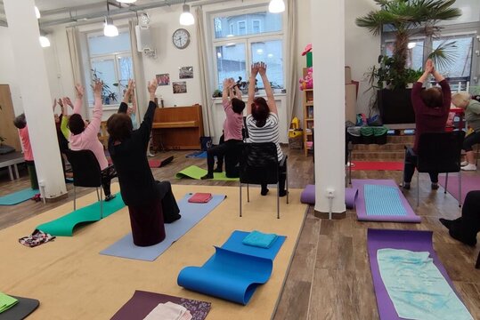 Zdravotní cvičení s fyzioterapeutkou Lenkou XVI.