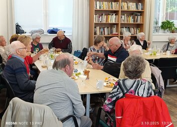 Senioři společně oslavili svůj den