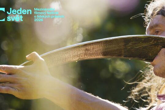 Jeden svět ve Vlašimi 2026 - Při zemi