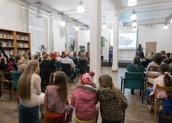 Ve znamení pestrosti a sounáležitosti